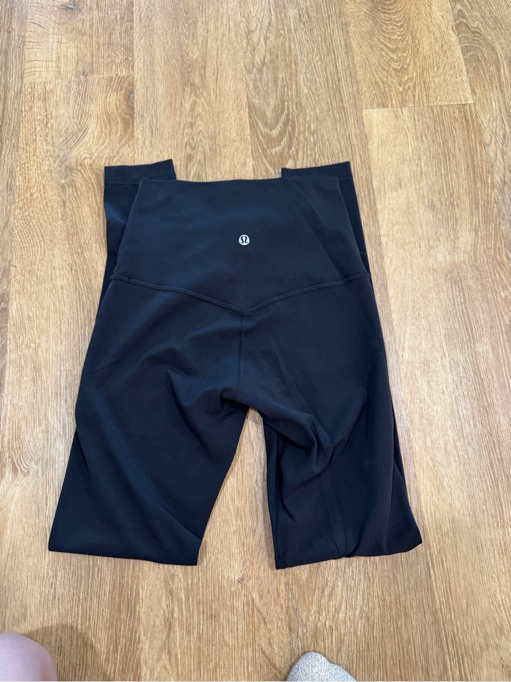 Lululemon Black High-Rise Athletic Leggings 25”